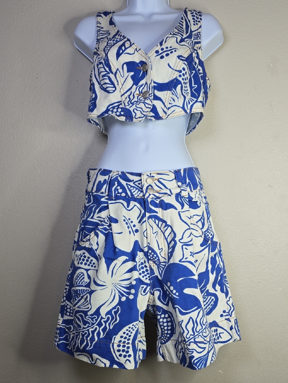 Farm Rio Denim  Blue & White Tropical Two-Piece Crop Top and Shorts Set Size S - Picture 2 of 14